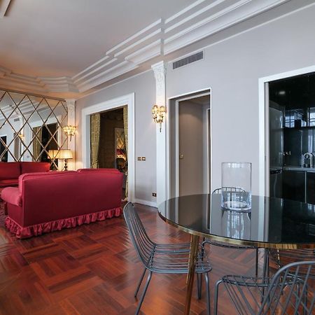 Luxury Galleria Apt - Milan Duomo Milão Exterior foto