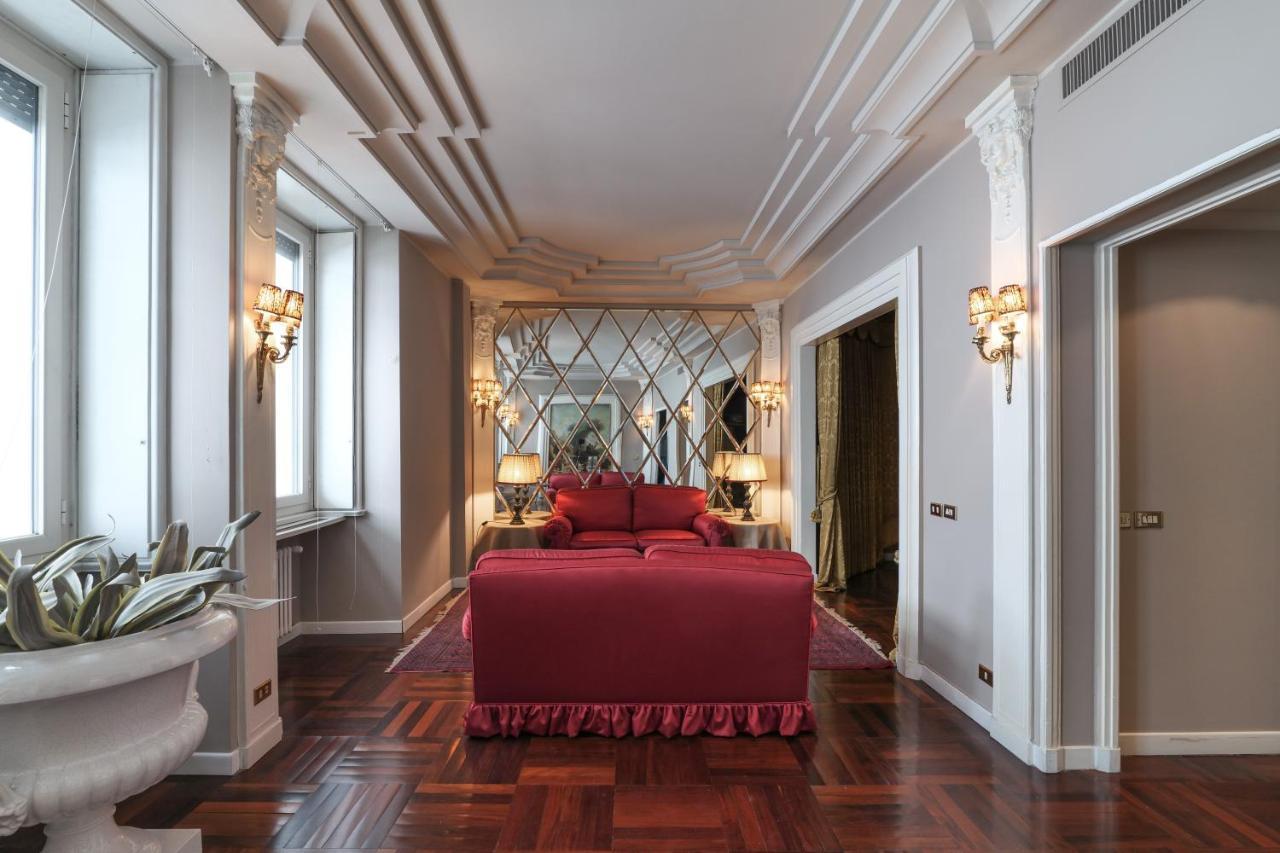 Luxury Galleria Apt - Milan Duomo Milão Exterior foto